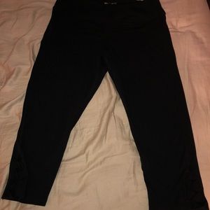Betsey Johnson Capri Workout Pants - XL